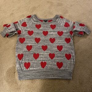 TORRID RED/GREY LIGHTWEIGHT KNIT SWEATER W/HEART PATTERN SIZE 1X